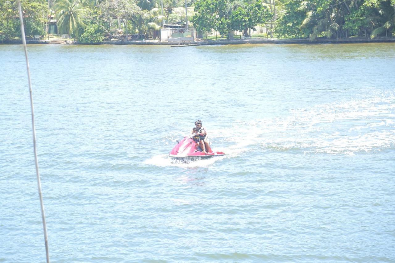 Laluna Ayurveda Resort Bentota Bagian luar foto