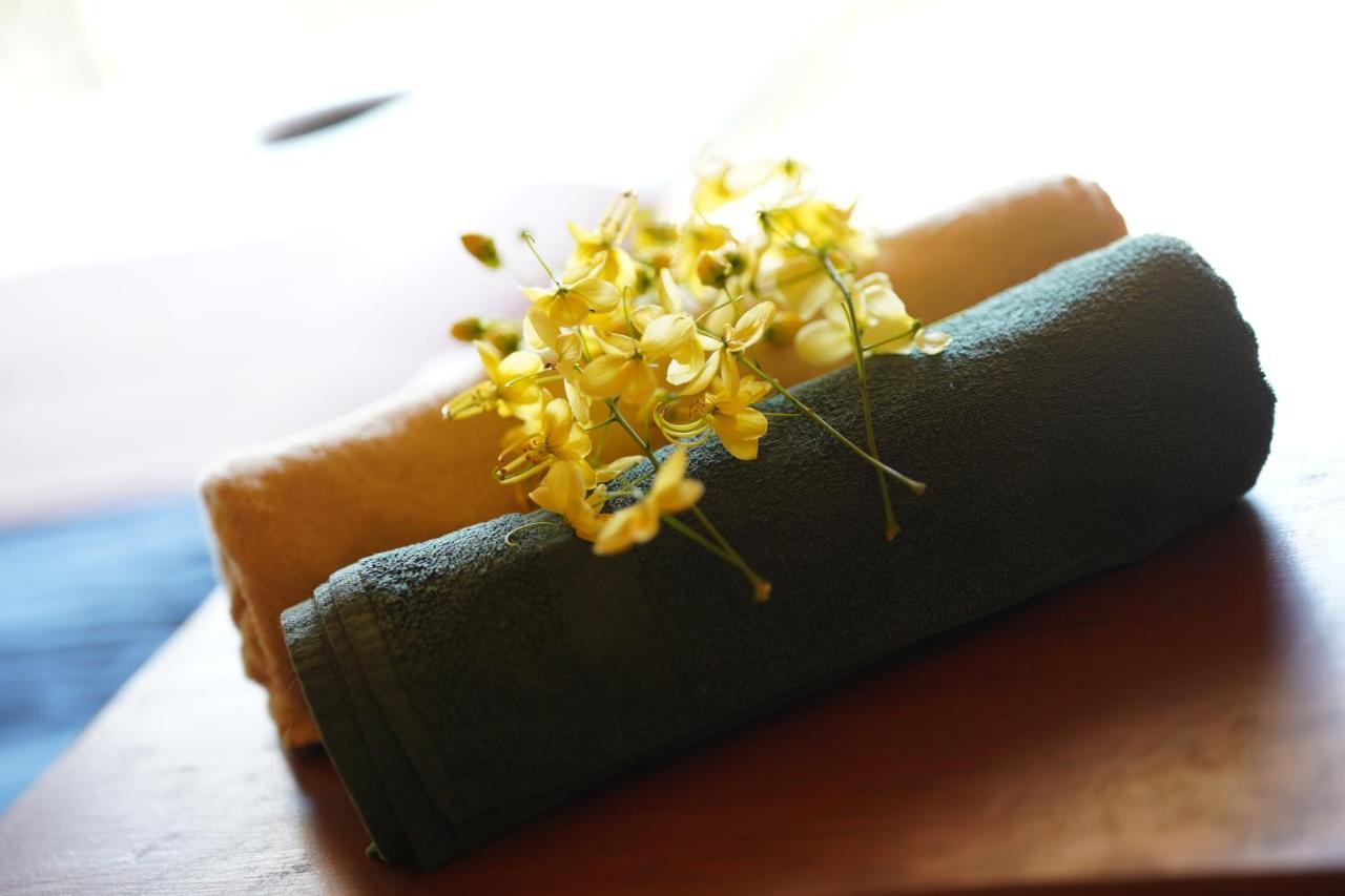 Laluna Ayurveda Resort Bentota Bagian luar foto
